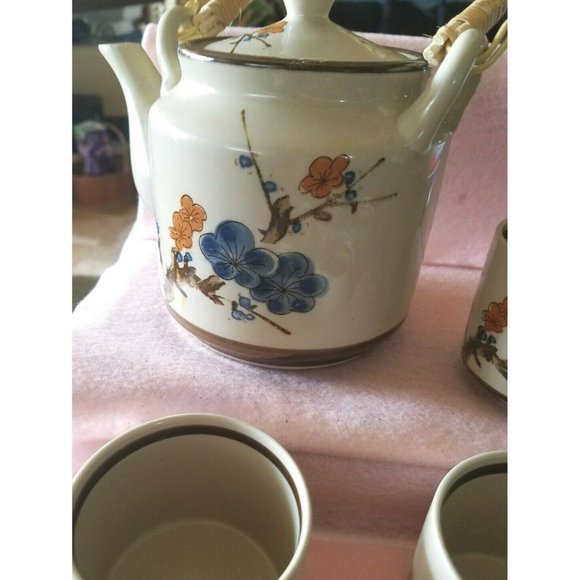 Vintage Pottery Stoneware Japanese Tea set, flower design in cobalt blue 8 piece - Picture 6 of 8